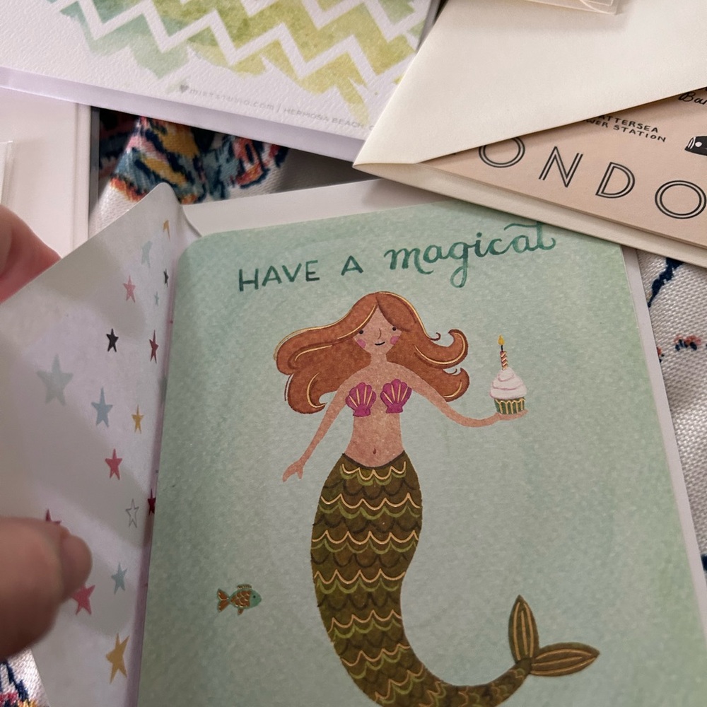 Assorted Greeting Cards with Envelopes - Picture 10 of 12